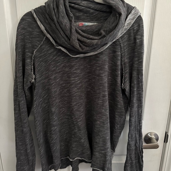 Free People Sweaters - Free People Beach Cawl Cocoon Neck Pull Over Top Grey M/L